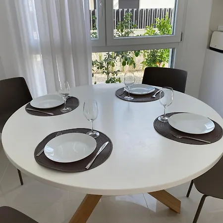 Vera Mit Garten * 시우다드 케사다