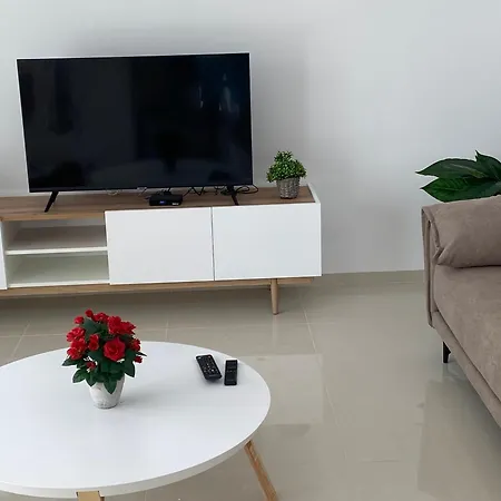 Vera Mit Garten 아파트 시우다드 케사다