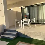 Lejlighed Vera Mit Garten *